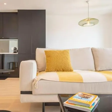 Luxury Smart Flat W/ River Views Apartamento