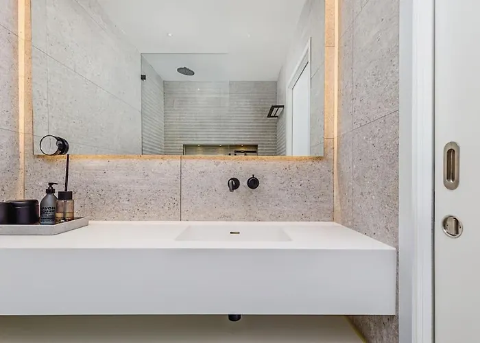 Smart Flat River Views & Ntflix By Homeful Homes ליסבון