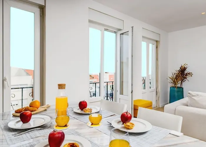 Smart Flat River Views & Ntflix By Homeful Homes