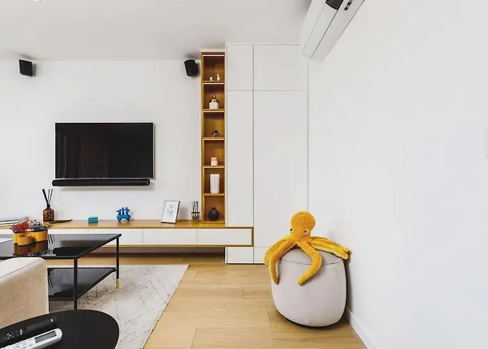 Smart Flat River Views & Ntflix By Homeful Homes דירה *