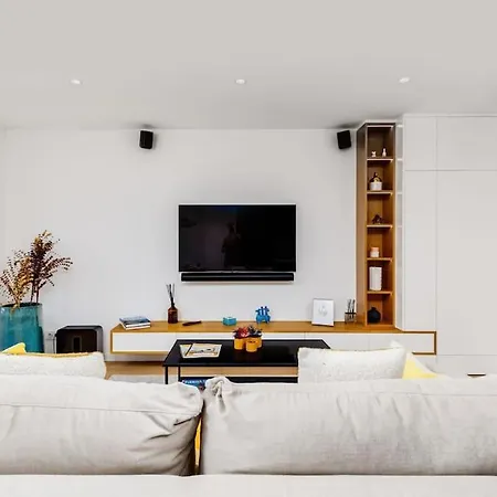 Smart Flat River Views & Ntflix By Homeful Homes Apartman *